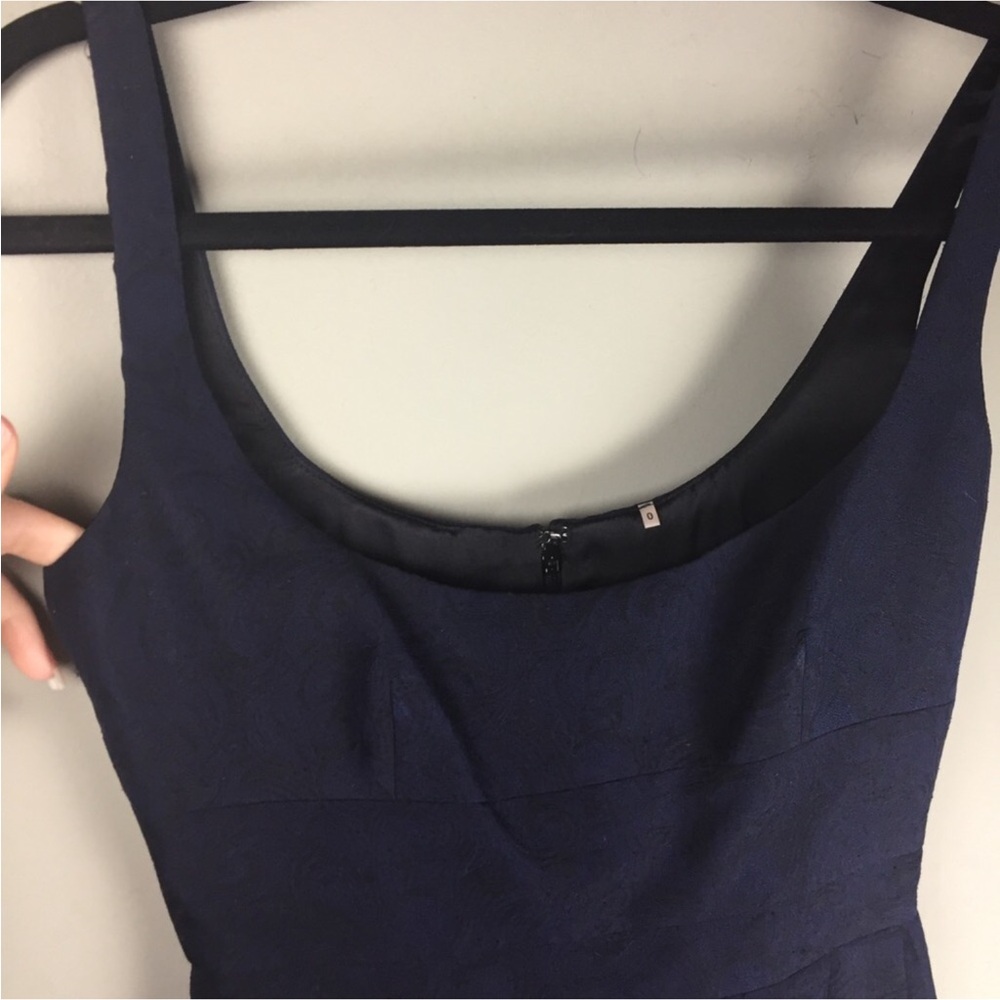 Elie Tahari Silk Jacquard Pleated Scoopneck Sleeveless Mini Dress Size 0 View 4
